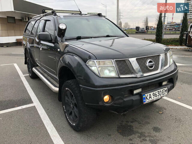 Черный Ниссан Навара, объемом двигателя 2.49 л и пробегом 200 тыс. км за 10000 $, фото 26 на Automoto.ua