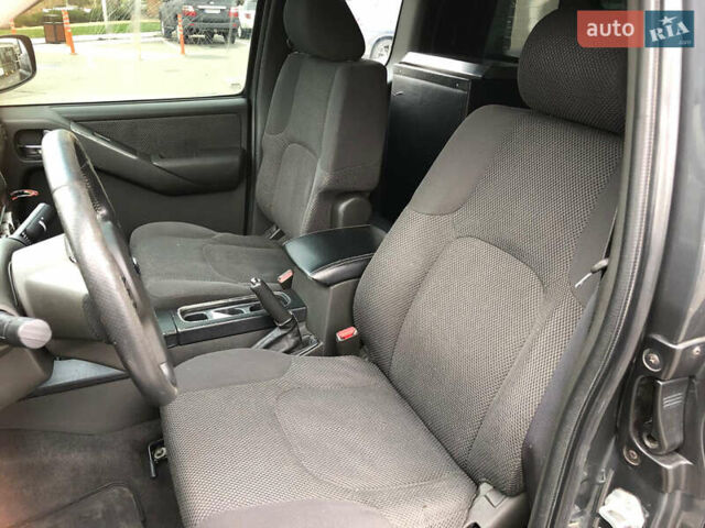 Черный Ниссан Навара, объемом двигателя 2.49 л и пробегом 200 тыс. км за 10000 $, фото 14 на Automoto.ua