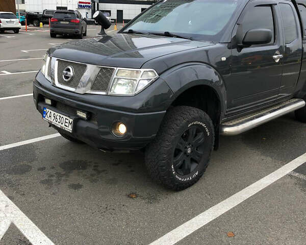 Черный Ниссан Навара, объемом двигателя 2.49 л и пробегом 200 тыс. км за 10000 $, фото 43 на Automoto.ua