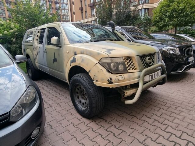 Черный Ниссан Навара, объемом двигателя 2.5 л и пробегом 200 тыс. км за 6500 $, фото 6 на Automoto.ua