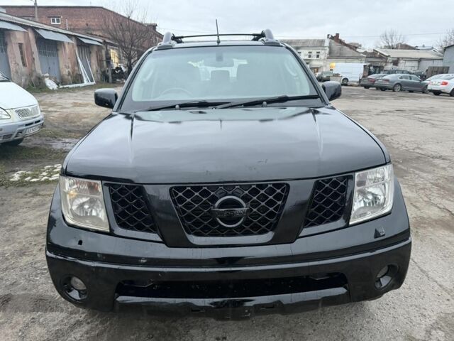 Черный Ниссан Навара, объемом двигателя 2.5 л и пробегом 210 тыс. км за 4000 $, фото 2 на Automoto.ua
