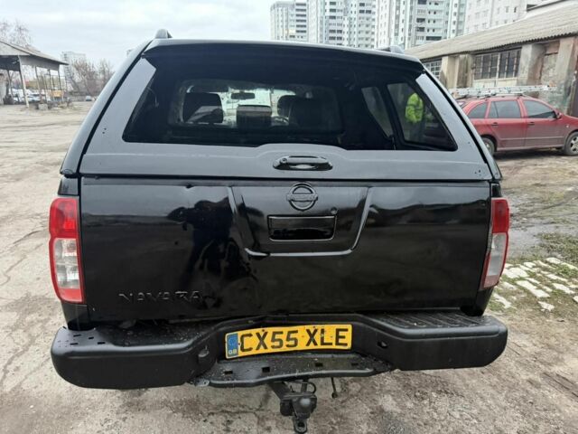 Черный Ниссан Навара, объемом двигателя 2.5 л и пробегом 210 тыс. км за 4000 $, фото 5 на Automoto.ua