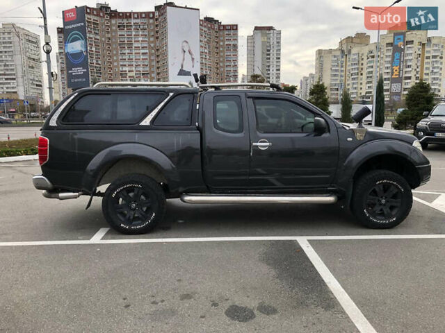 Черный Ниссан Навара, объемом двигателя 2.49 л и пробегом 200 тыс. км за 10000 $, фото 22 на Automoto.ua