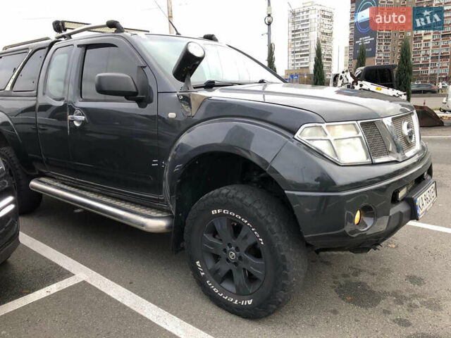 Черный Ниссан Навара, объемом двигателя 2.49 л и пробегом 200 тыс. км за 10000 $, фото 5 на Automoto.ua