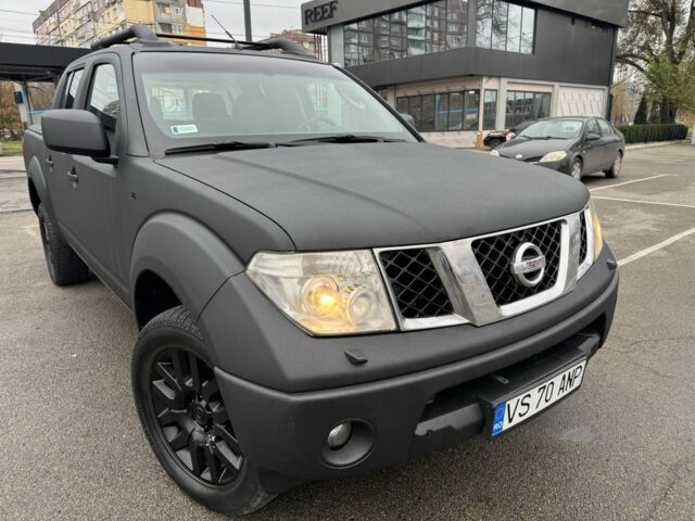 Черный Ниссан Навара, объемом двигателя 2.5 л и пробегом 220 тыс. км за 6700 $, фото 3 на Automoto.ua