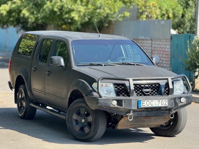 Чорний Ніссан Навара, об'ємом двигуна 2.5 л та пробігом 270 тис. км за 6900 $, фото 2 на Automoto.ua