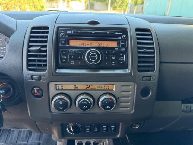 Чорний Ніссан Навара, об'ємом двигуна 2.5 л та пробігом 270 тис. км за 6900 $, фото 14 на Automoto.ua