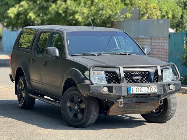 Чорний Ніссан Навара, об'ємом двигуна 2.5 л та пробігом 270 тис. км за 6900 $, фото 1 на Automoto.ua