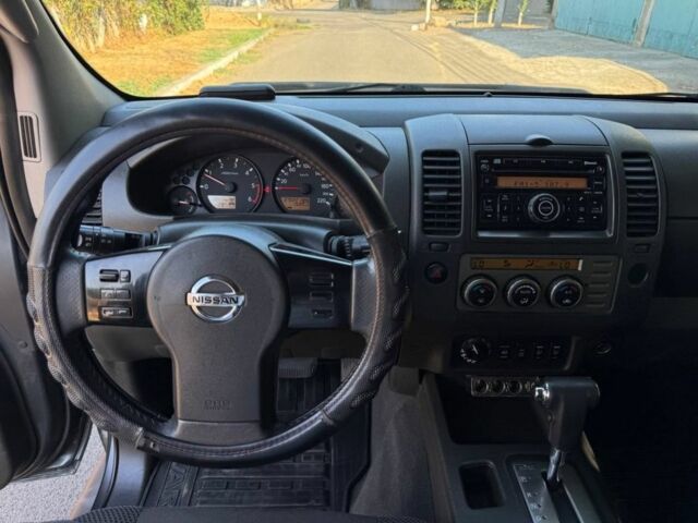 Чорний Ніссан Навара, об'ємом двигуна 2.5 л та пробігом 270 тис. км за 6900 $, фото 13 на Automoto.ua