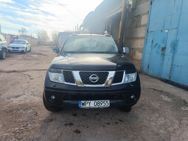 Черный Ниссан Навара, объемом двигателя 2.5 л и пробегом 300 тыс. км за 2800 $, фото 2 на Automoto.ua