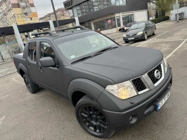 Черный Ниссан Навара, объемом двигателя 2.5 л и пробегом 220 тыс. км за 6700 $, фото 5 на Automoto.ua