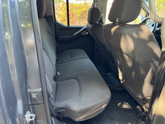 Чорний Ніссан Навара, об'ємом двигуна 2.5 л та пробігом 270 тис. км за 6900 $, фото 17 на Automoto.ua