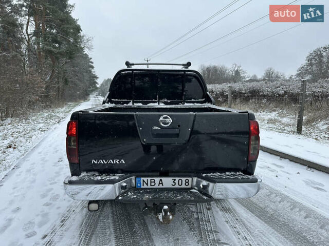 Черный Ниссан Навара, объемом двигателя 0 л и пробегом 305 тыс. км за 6500 $, фото 2 на Automoto.ua