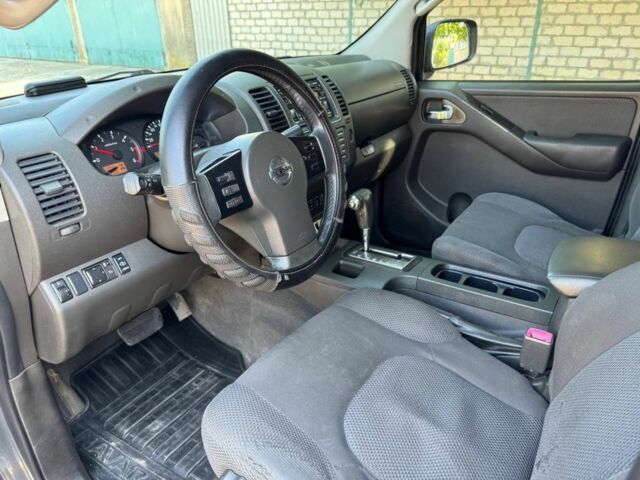 Чорний Ніссан Навара, об'ємом двигуна 2.5 л та пробігом 270 тис. км за 6900 $, фото 10 на Automoto.ua