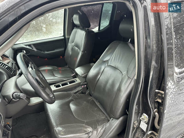 Черный Ниссан Навара, объемом двигателя 0 л и пробегом 305 тыс. км за 6500 $, фото 8 на Automoto.ua