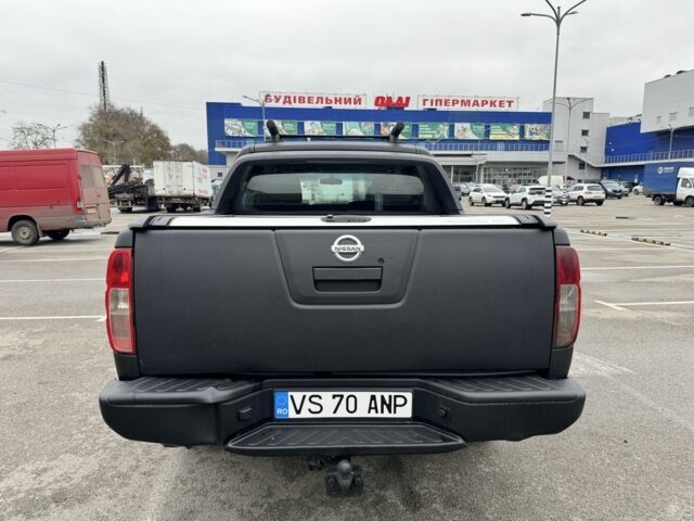 Черный Ниссан Навара, объемом двигателя 2.5 л и пробегом 220 тыс. км за 6700 $, фото 9 на Automoto.ua