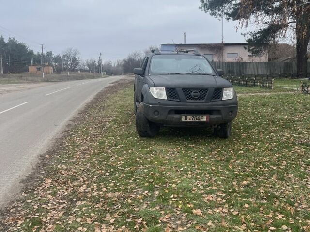 Черный Ниссан Навара, объемом двигателя 2.5 л и пробегом 239 тыс. км за 4700 $, фото 1 на Automoto.ua