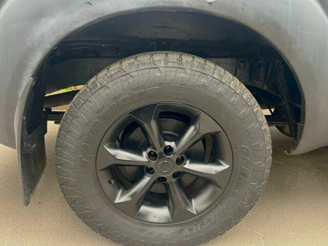 Чорний Ніссан Навара, об'ємом двигуна 2.5 л та пробігом 352 тис. км за 6500 $, фото 12 на Automoto.ua