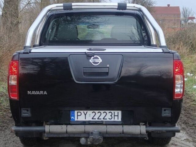 Черный Ниссан Навара, объемом двигателя 2.5 л и пробегом 223 тыс. км за 4700 $, фото 5 на Automoto.ua