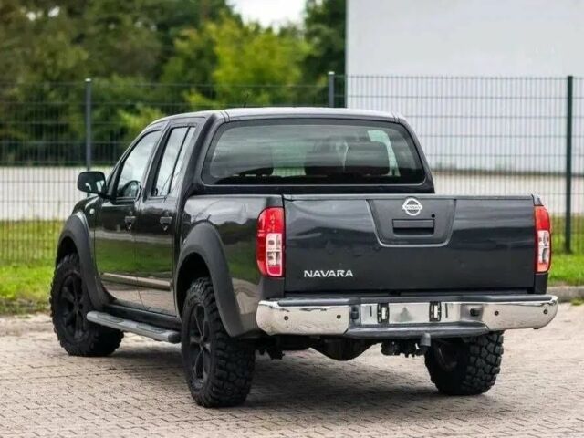 Черный Ниссан Навара, объемом двигателя 2.5 л и пробегом 221 тыс. км за 3700 $, фото 3 на Automoto.ua