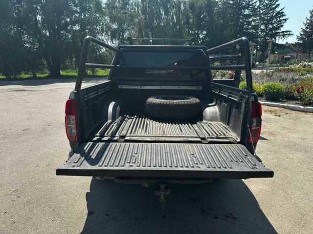 Чорний Ніссан Навара, об'ємом двигуна 2.49 л та пробігом 210 тис. км за 4500 $, фото 12 на Automoto.ua