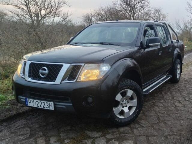Черный Ниссан Навара, объемом двигателя 2.5 л и пробегом 223 тыс. км за 4700 $, фото 1 на Automoto.ua