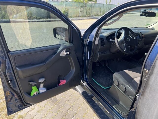 Чорний Ніссан Навара, об'ємом двигуна 2.5 л та пробігом 352 тис. км за 6500 $, фото 16 на Automoto.ua