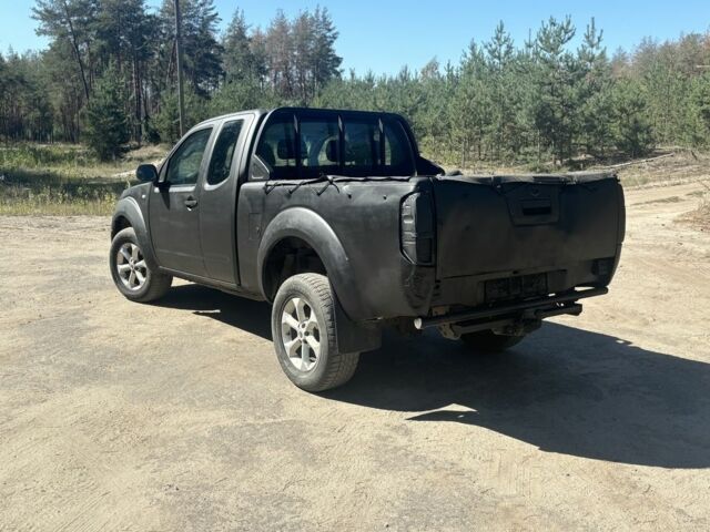 Чорний Ніссан Навара, об'ємом двигуна 2.5 л та пробігом 389 тис. км за 4900 $, фото 2 на Automoto.ua