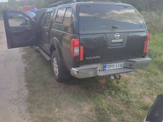 Чорний Ніссан Навара, об'ємом двигуна 2.5 л та пробігом 402 тис. км за 345000 $, фото 2 на Automoto.ua