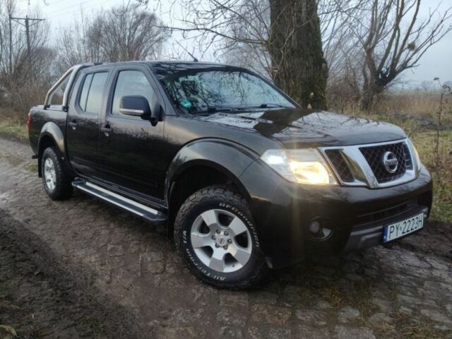 Черный Ниссан Навара, объемом двигателя 2.5 л и пробегом 223 тыс. км за 4700 $, фото 2 на Automoto.ua
