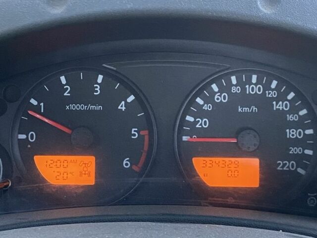 Ниссан Навара 2009 в Краматорске на Automoto.ua Черный Ниссан Навара, объемом двигателя 2.5 л и пробегом 334 тыс. км за 4300 $, фото 4 на Automoto.ua