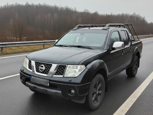 Черный Ниссан Навара, объемом двигателя 2.5 л и пробегом 280 тыс. км за 5500 $, фото 1 на Automoto.ua