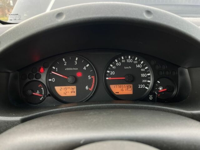 Черный Ниссан Навара, объемом двигателя 2.5 л и пробегом 177 тыс. км за 8900 $, фото 20 на Automoto.ua