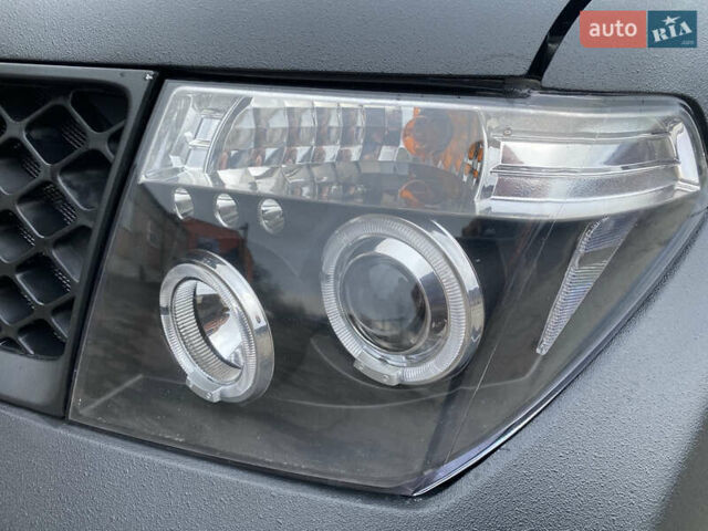 Черный Ниссан Навара, объемом двигателя 2.49 л и пробегом 334 тыс. км за 16000 $, фото 13 на Automoto.ua