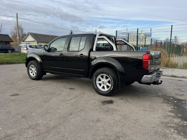 Черный Ниссан Навара, объемом двигателя 2.5 л и пробегом 177 тыс. км за 8900 $, фото 5 на Automoto.ua