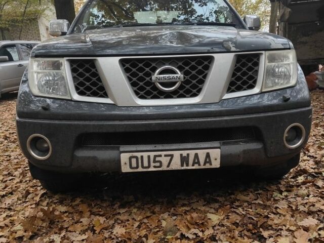 Ниссан Навара 2009 в Сумах на Automoto.ua Черный Ниссан Навара, объемом двигателя 2.5 л и пробегом 114 тыс. км за 5300 $, фото 5 на Automoto.ua