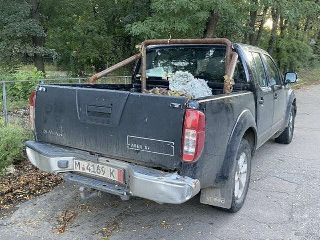 Ниссан Навара 2009 в Краматорске на Automoto.ua Черный Ниссан Навара, объемом двигателя 2.5 л и пробегом 334 тыс. км за 4300 $, фото 2 на Automoto.ua