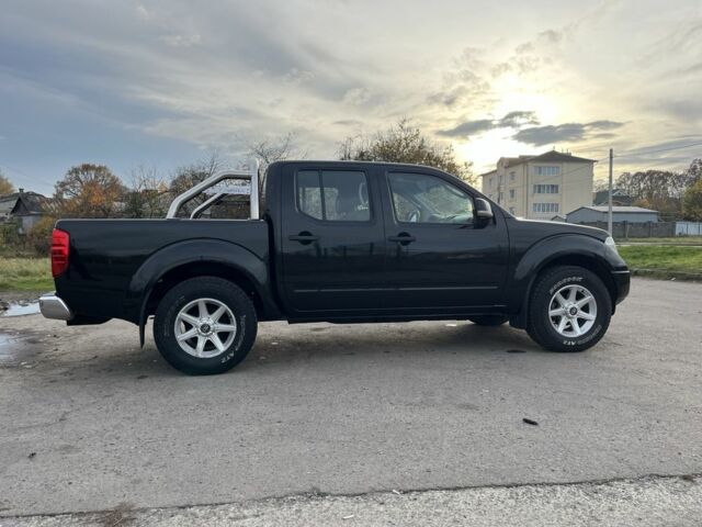 Черный Ниссан Навара, объемом двигателя 2.5 л и пробегом 177 тыс. км за 8900 $, фото 8 на Automoto.ua