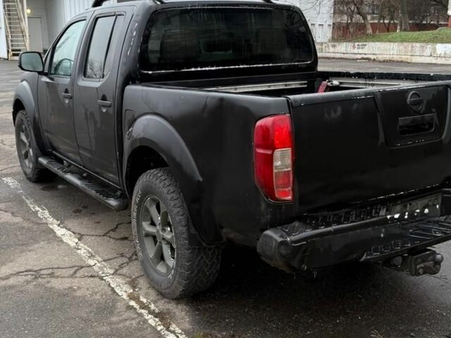 Черный Ниссан Навара, объемом двигателя 0 л и пробегом 250 тыс. км за 7093 $, фото 3 на Automoto.ua