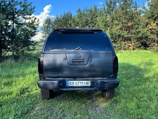 Черный Ниссан Навара, объемом двигателя 2.5 л и пробегом 200 тыс. км за 6100 $, фото 3 на Automoto.ua