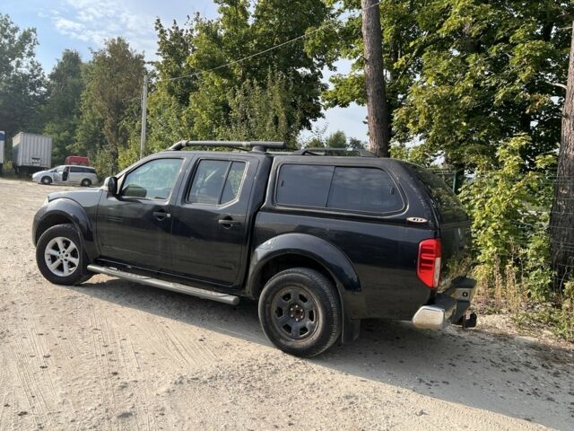 Черный Ниссан Навара, объемом двигателя 2.5 л и пробегом 130 тыс. км за 6400 $, фото 3 на Automoto.ua