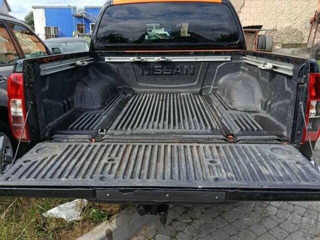 Чорний Ніссан Навара, об'ємом двигуна 2.5 л та пробігом 205 тис. км за 7800 $, фото 10 на Automoto.ua