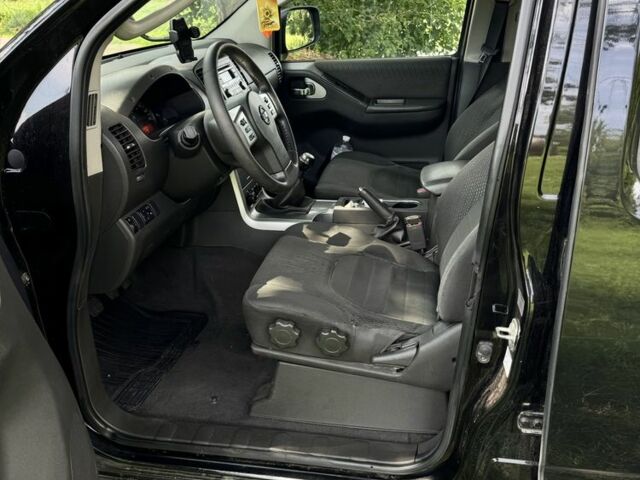 Ниссан Навара 2012 в Ровно на Automoto.ua Черный Ниссан Навара, объемом двигателя 2.5 л и пробегом 220 тыс. км за 9029 $, фото 9 на Automoto.ua