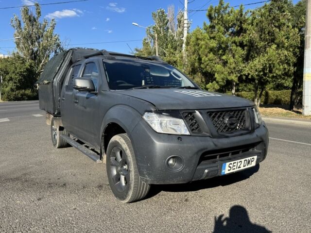 Чорний Ніссан Навара, об'ємом двигуна 2.5 л та пробігом 150 тис. км за 4000 $, фото 2 на Automoto.ua