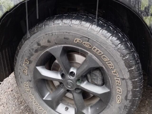 Черный Ниссан Навара, объемом двигателя 0 л и пробегом 193 тыс. км за 5697 $, фото 6 на Automoto.ua