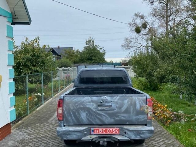 Черный Ниссан Навара, объемом двигателя 2.5 л и пробегом 220 тыс. км за 5200 $, фото 6 на Automoto.ua