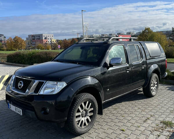 Черный Ниссан Навара, объемом двигателя 0 л и пробегом 170 тыс. км за 9856 $, фото 1 на Automoto.ua