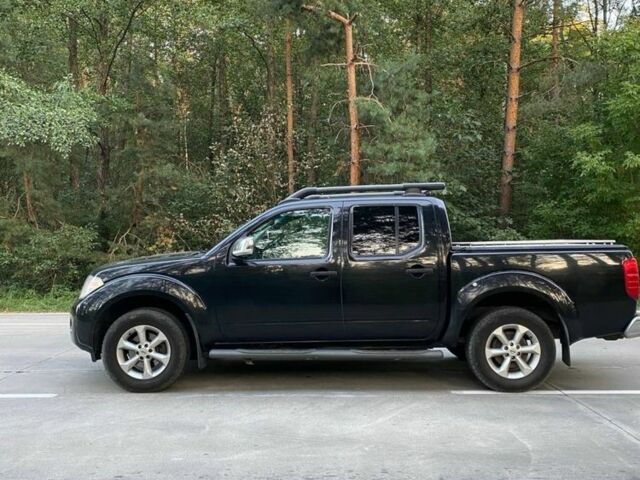 Чорний Ніссан Навара, об'ємом двигуна 2.5 л та пробігом 130 тис. км за 7200 $, фото 2 на Automoto.ua