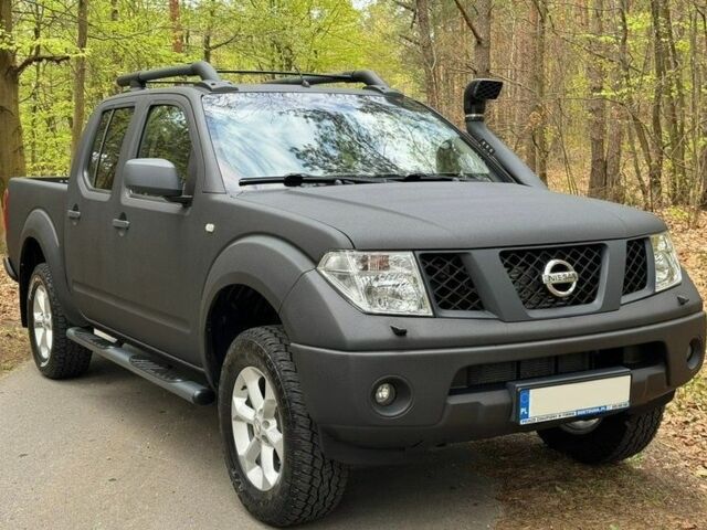 Черный Ниссан Навара, объемом двигателя 2.5 л и пробегом 339 тыс. км за 4500 $, фото 5 на Automoto.ua