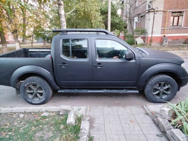 Ниссан Навара 2009 в Краматорске на Automoto.ua Черный Ниссан Навара, объемом двигателя 2.5 л и пробегом 300 тыс. км за 5700 $, фото 2 на Automoto.ua